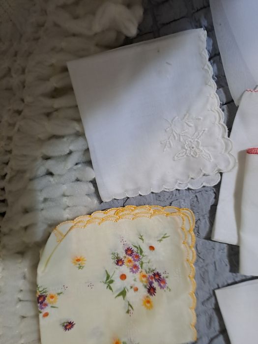 Нов шал и кърпички