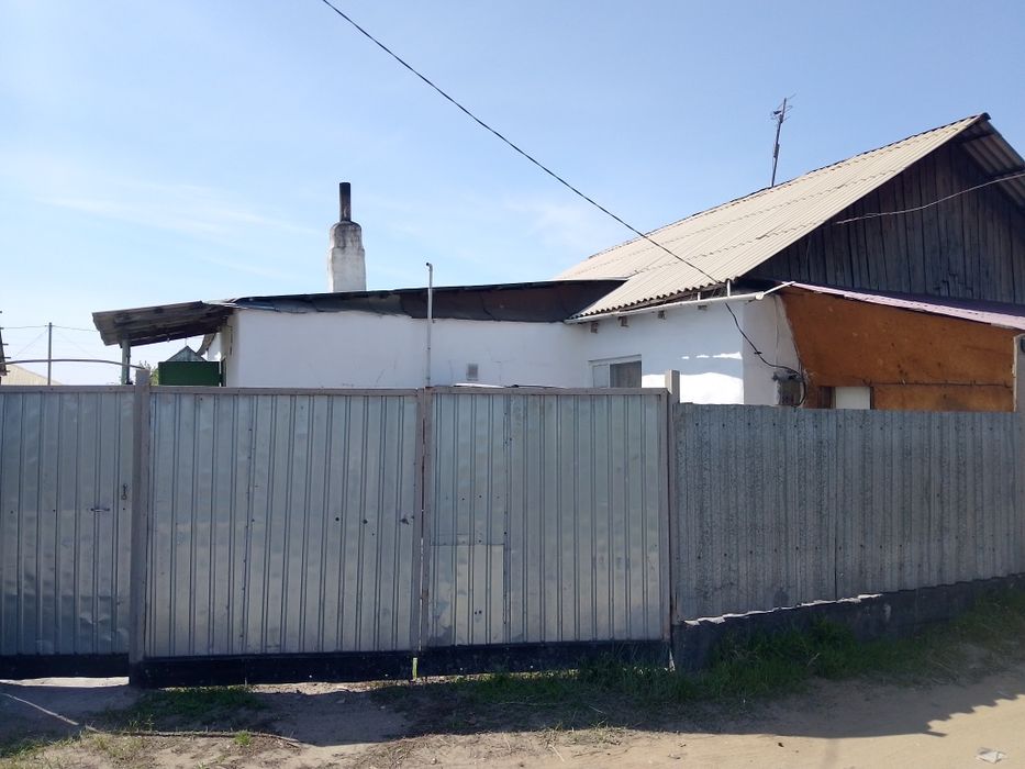 Бобровкада үй сатылады