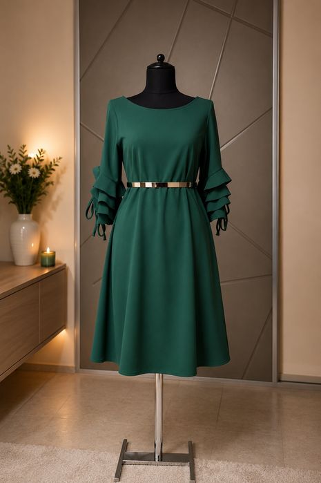 Rochie verde smarald elegantă – mărimea M – stare impecabilă