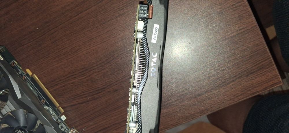Vând placa video nividia gtx 960