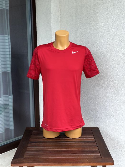 Мъжка тениска Nike Dri-FIT - размер S, Отлично състояние