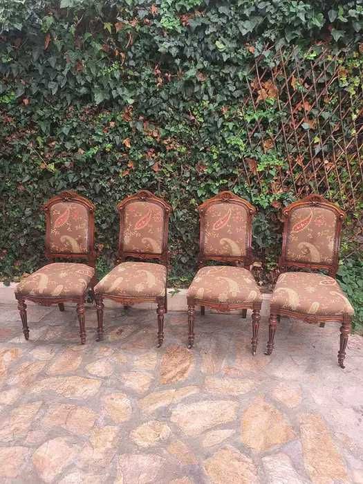 Бароков комплект - маса с 4 стола