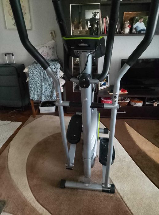 Devănzare o bicicletă de cameră