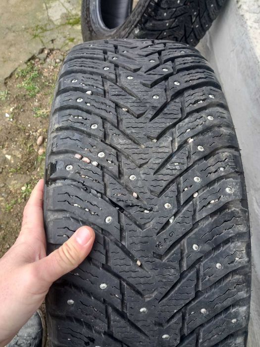 Nokian Hakkapeliitta 225/60 R17 103T XL  SUV, cu tepi de iarna