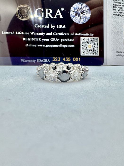 Сребърен пръстен с мойсанит (Диамант) 7 карата