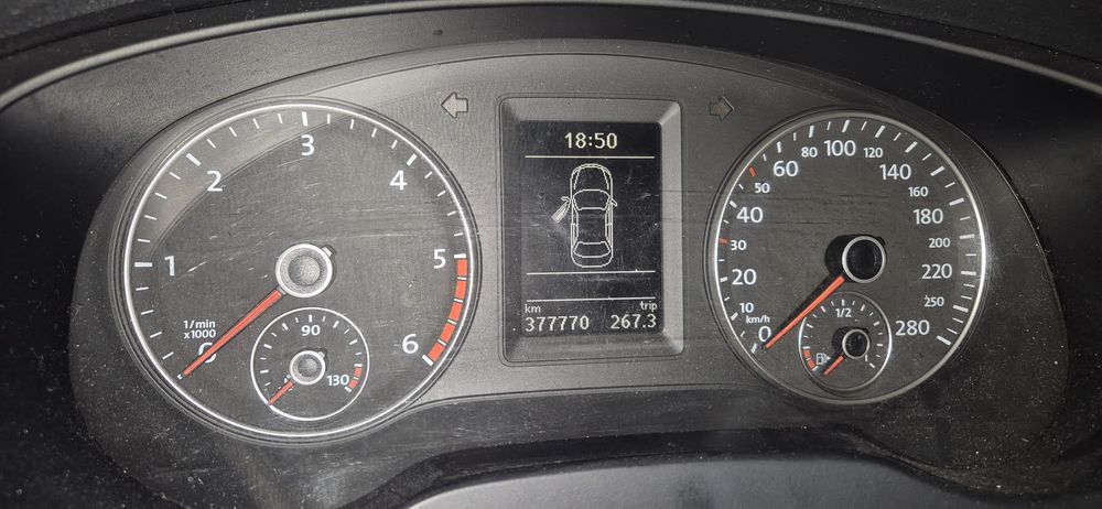 Vand Volkswagen Jetta 2.0 diesel, 2011