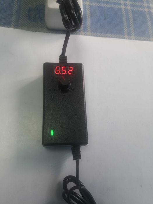 Alimentator reglabil 3V - 12V de 2A