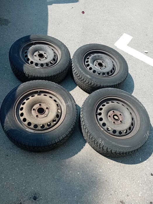 Vand jante (15)  wv golf 6 ,pret foarte avantajos.