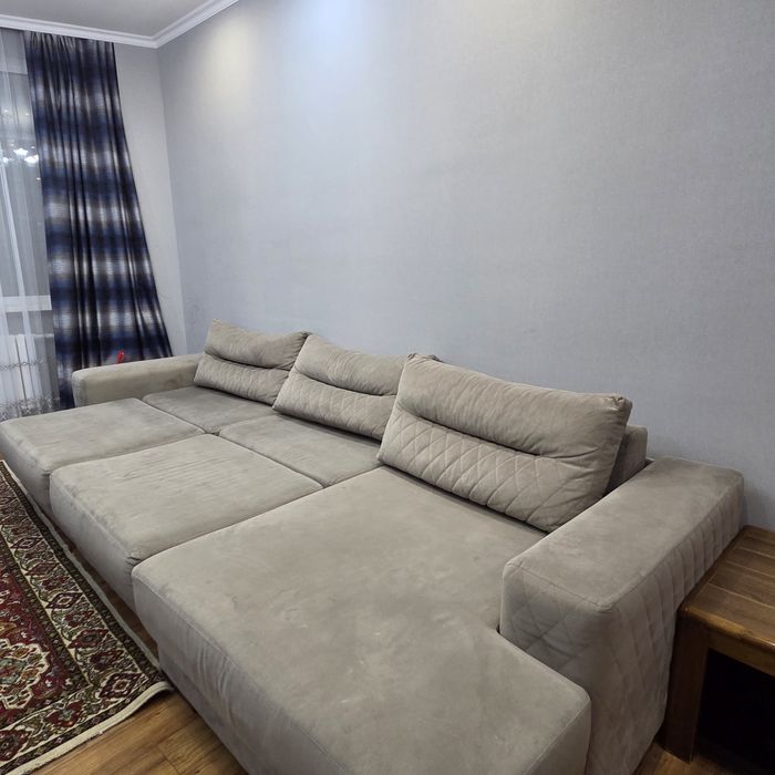 Продам диван, длина 3,20