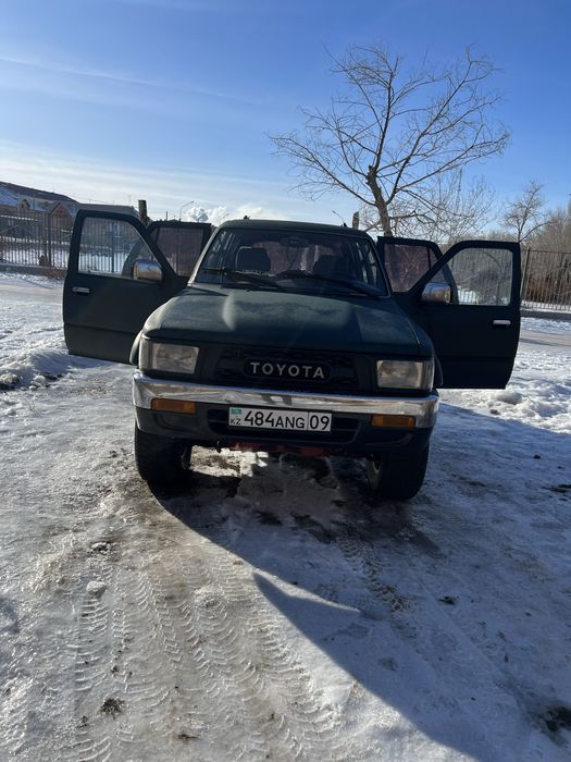 Продам машину toyota 4runner 130