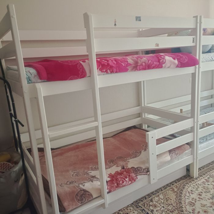 Двухъярусная кровать