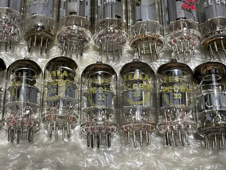 комплект 29 лампи радиолампи
