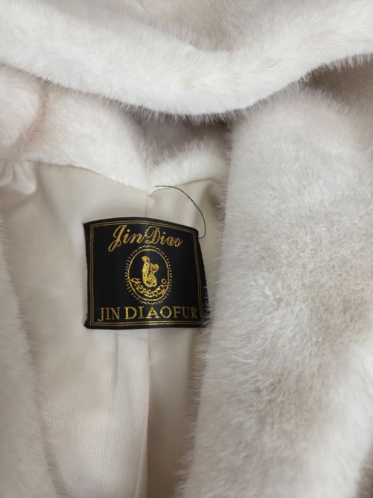 Эко Шуба белая, с капюшоном