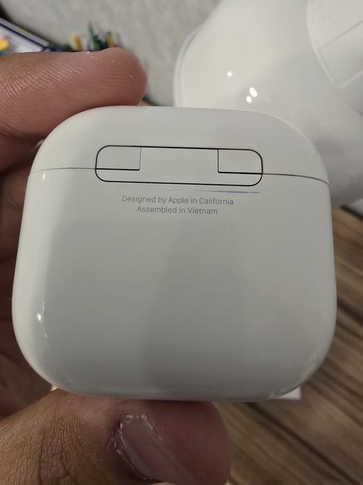 Airpods 4 без ANC (б/у)