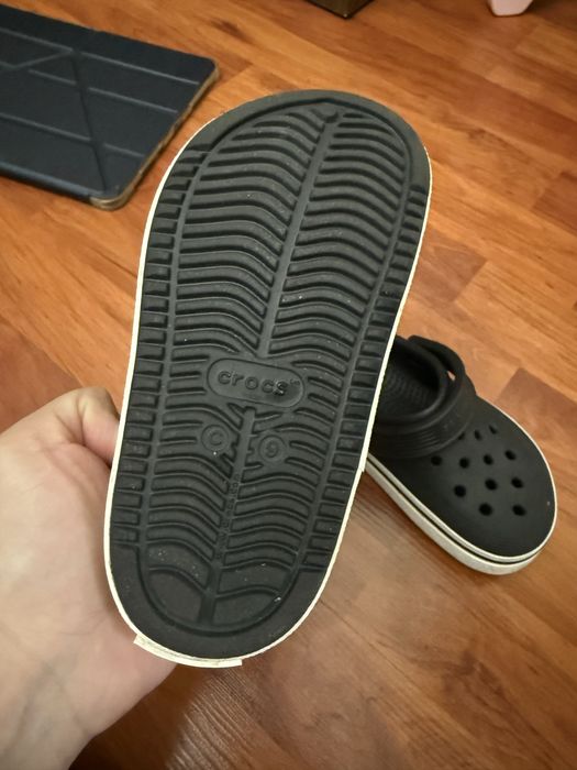Оригинал crocs c9 размер