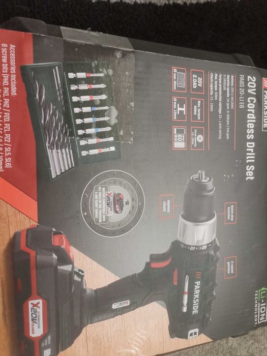 НОВ Акумулаторен Витоверт Parkside 20v  +16 бр аксесоара