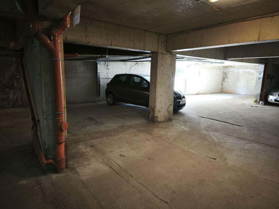 Дава се под наем Гараж / Паркомясто в Варна, Бриз - 28 кв.м за 76.5 € - Снимка #4