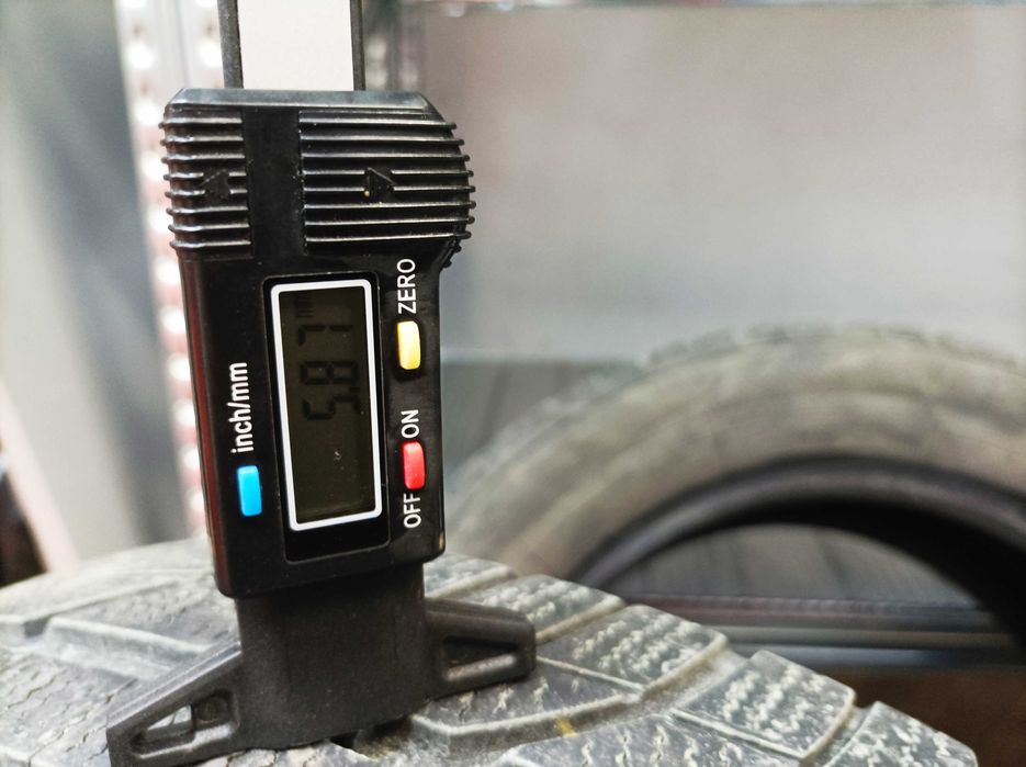 Продавам зимни гуми TOYO 185/60/15 dot 2318