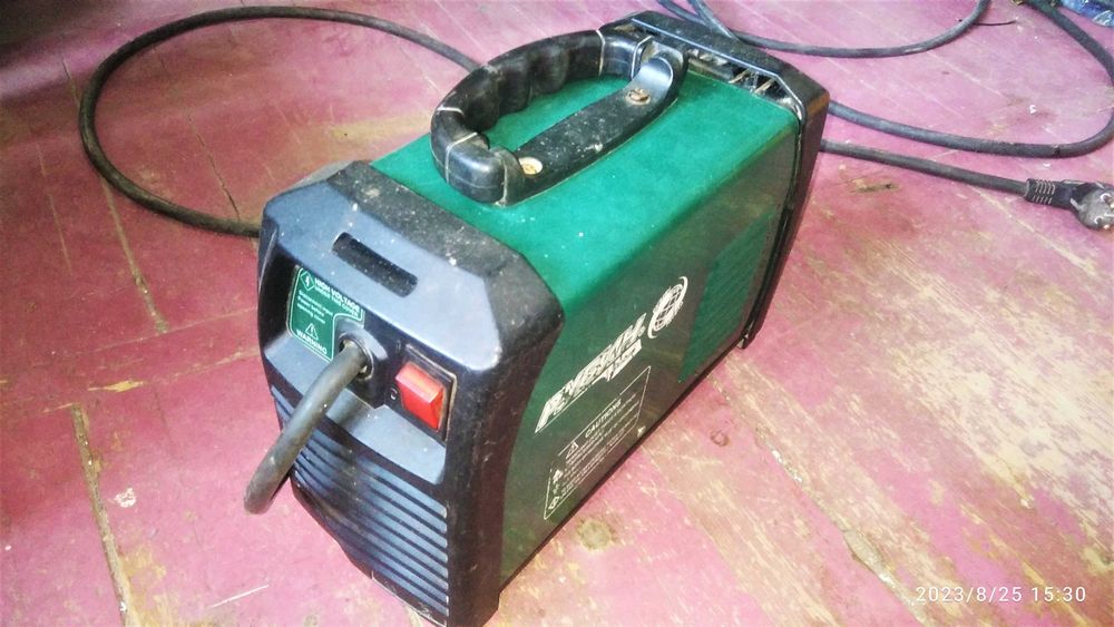 Продам Сварочный инвертор Рубин ZX7-280 3-этажка на 180 ампер