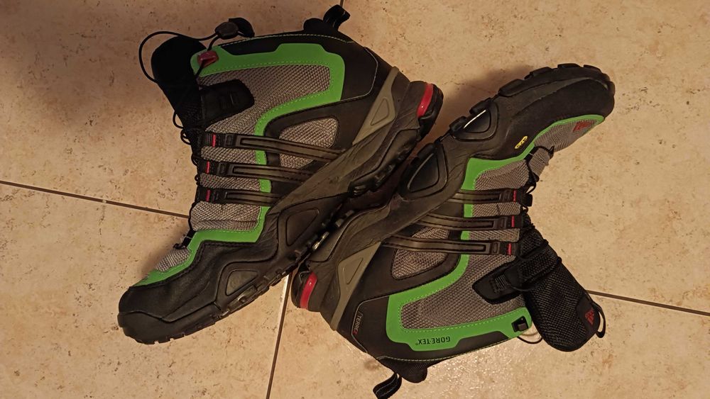 Adidas Gore-Tex Traxion