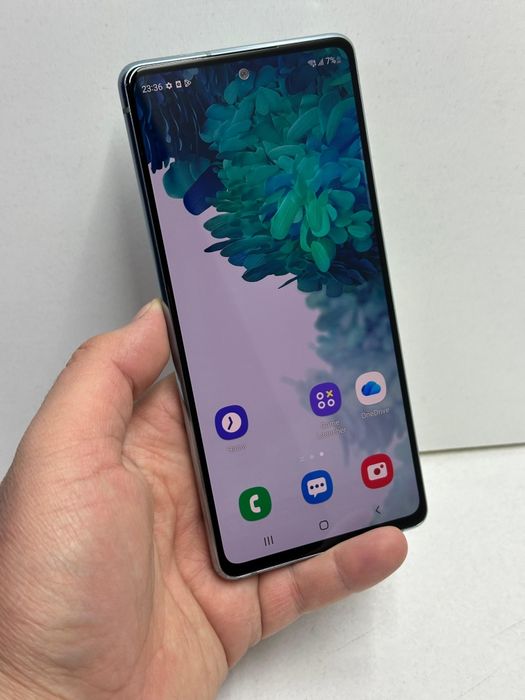 Продам Samsung S20 Fe 128г