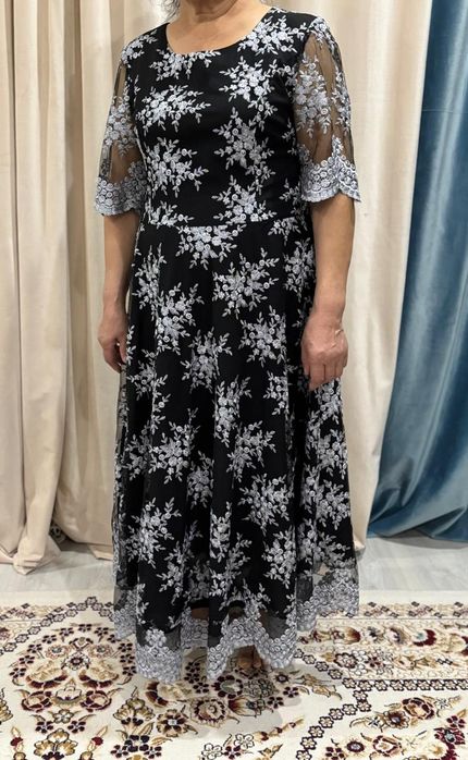 Продам вечерние платья