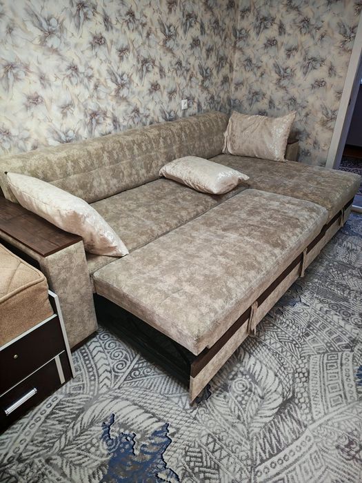 Угловой диван продаётся