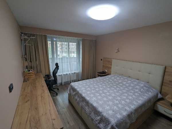 Продава се Тристаен апартамент в Пловдив, Христо Смирненски - 89 кв.м за 1742 €/кв.м - Снимка #1