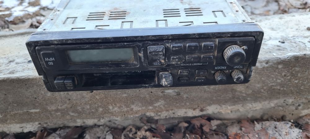 Продажа автомагнитофонов.