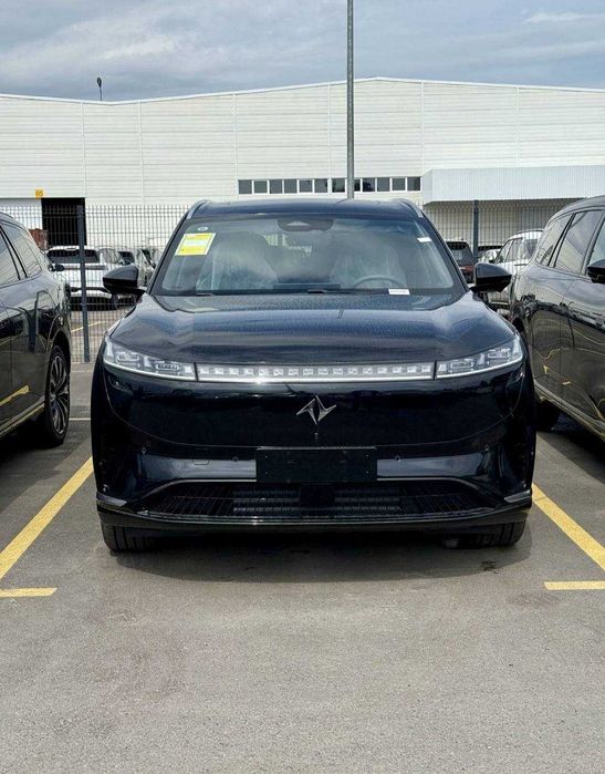 Dongfeng 008  ultra hybrid