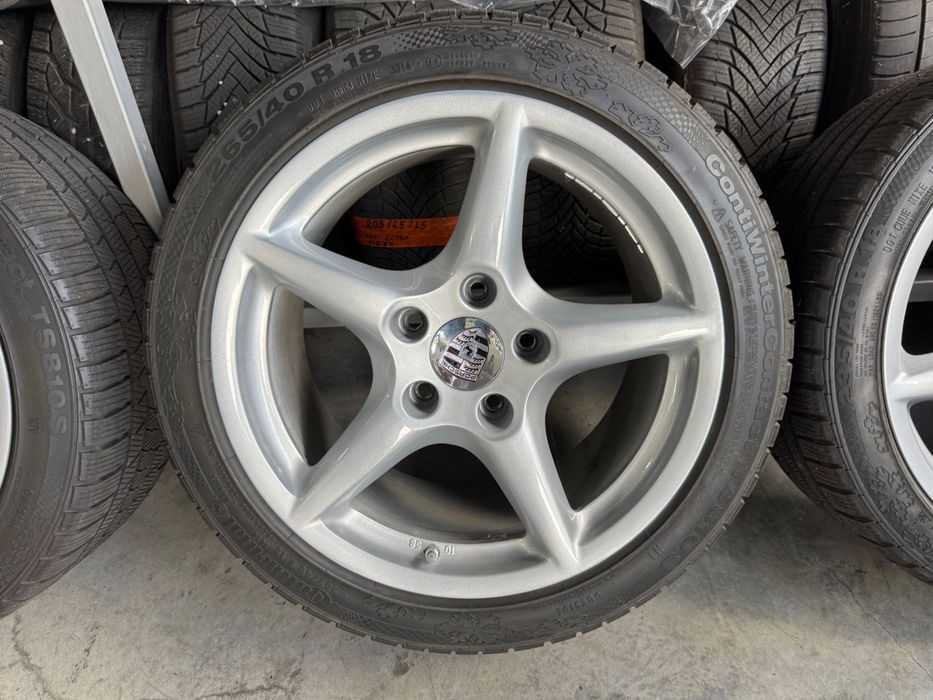 Гуми и джанти за PORSCHE CARRERA 997 Sport packet 265/40/18R (задни) - 235/40/18R (предни)