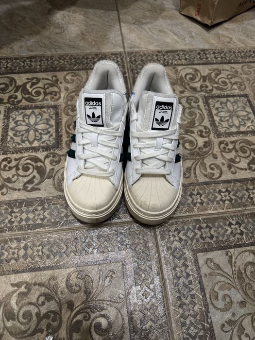 Кроссовки Adidas
