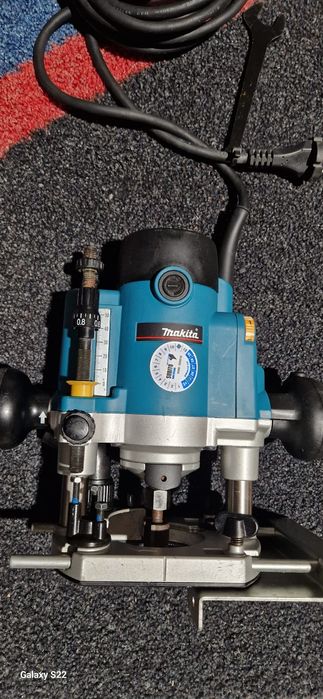 Makita ,Milwaukee freza curent ,acumulatori