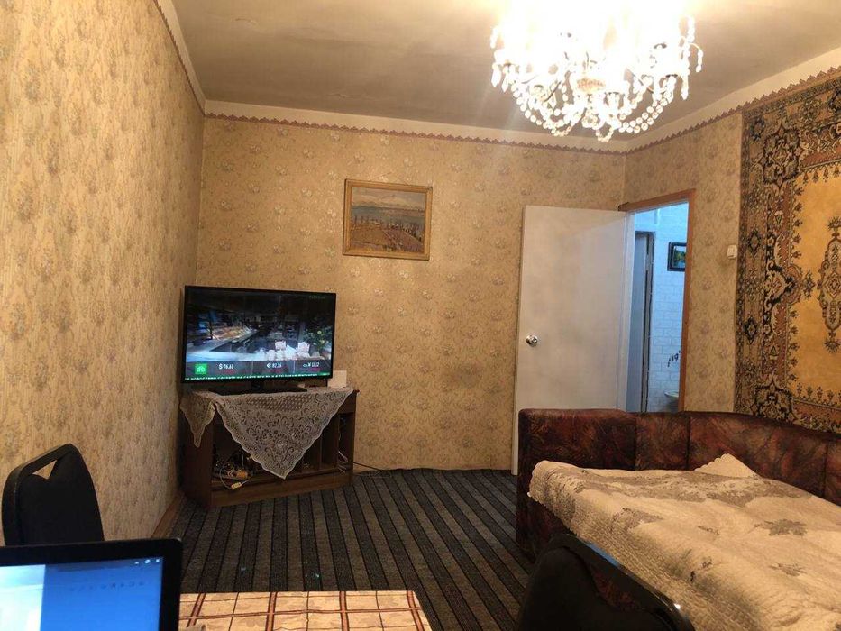 своя квартира квартал 23  3х комнат  на 5 этаже кирп дом