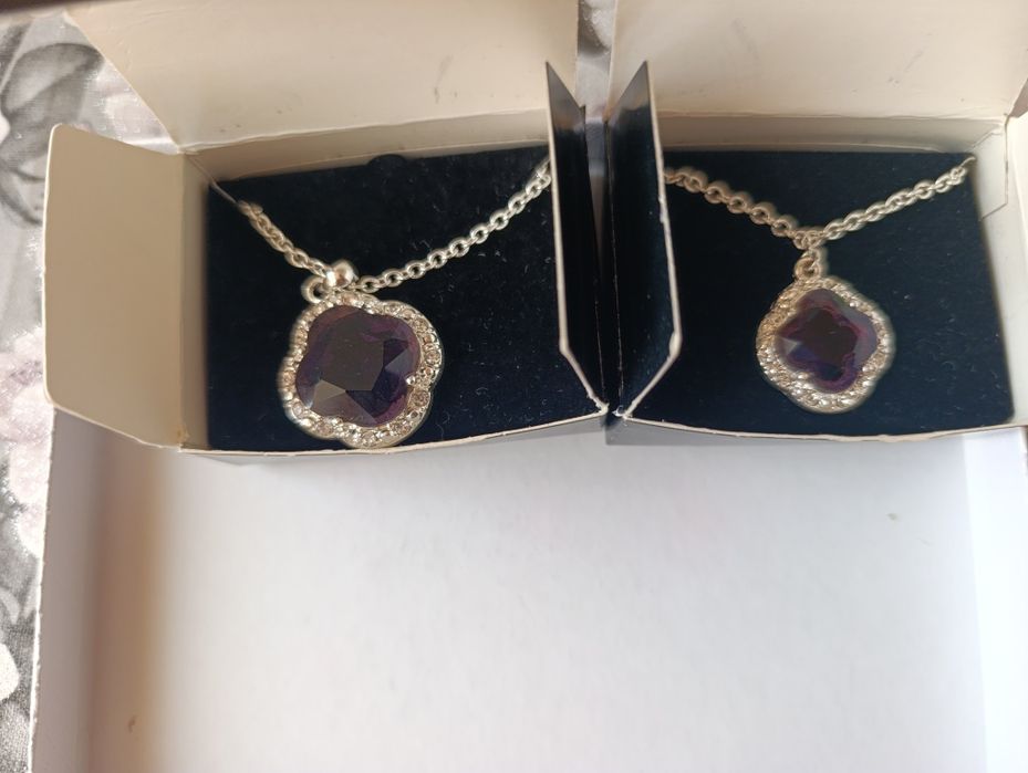 Колиета от Avon нови