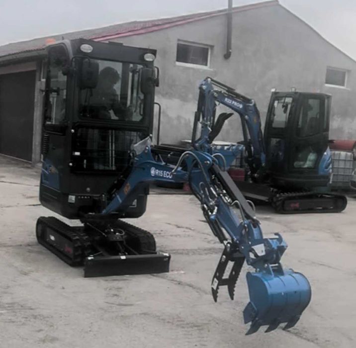 Miniexcavator RIPPA R15 ECO, ultimul model 2026, motor Kubota D722, 3 cupe