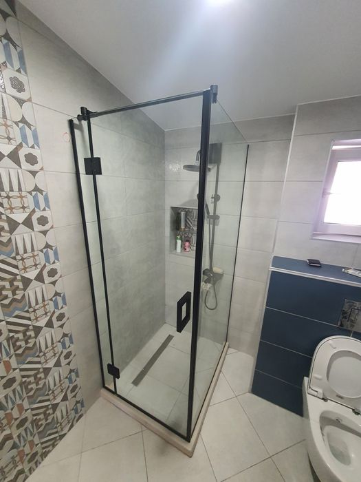 паравани, душ кабини и стъклени врати