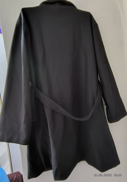 Продам пальто 52 размера