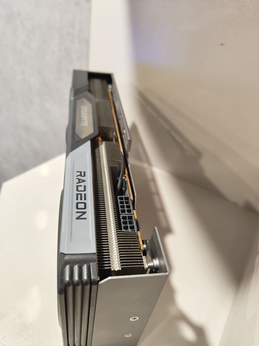 Видеокарта RX 7800 XT