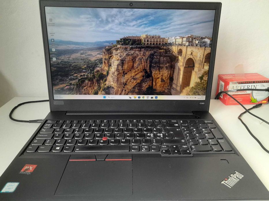 Vand 3 laptopuri Lenovo Thinkpad L580; E580; E390