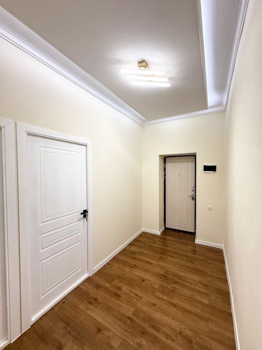 Яшнабад ЖК Азия Хаус продаю квартиру  с Евро ремонтом  2/1/8  42м2