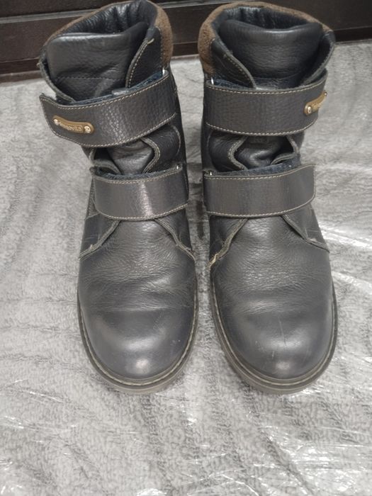 Продам обувь в отличном состояний