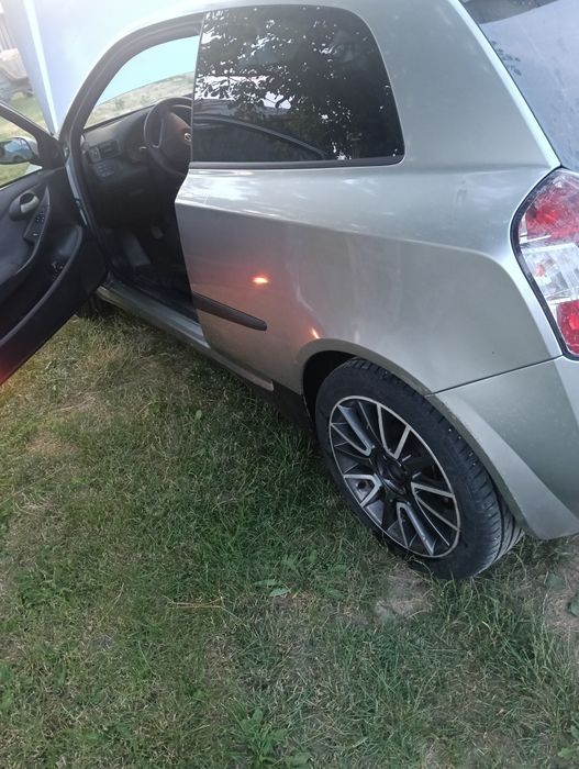 Mașină Fiat Stilo