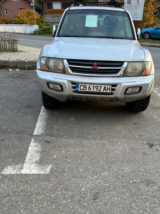 Mitsubishi Pajero Full