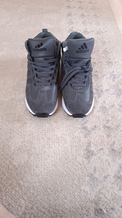 Зимний кроссовка