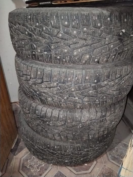 Комплект зимней резины 195/65R15