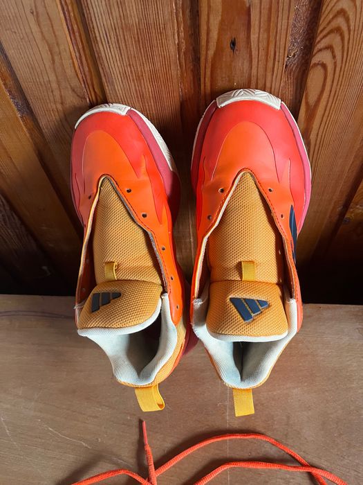 Adidas за момче в страхотен цвят