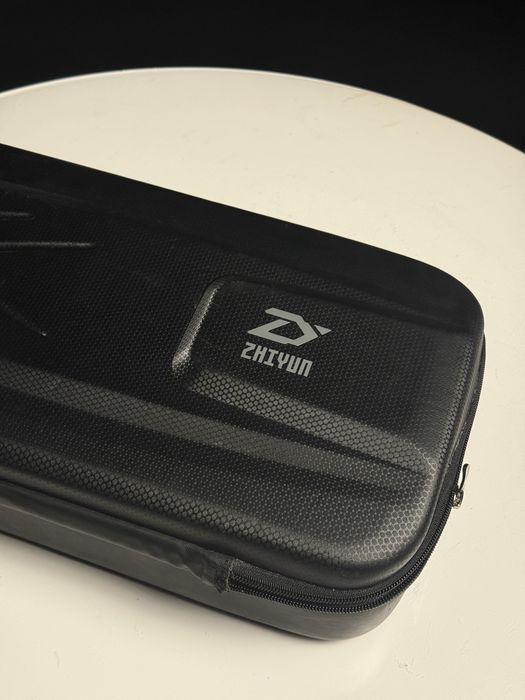 Продам стабилизатор Zhiyun crane 2