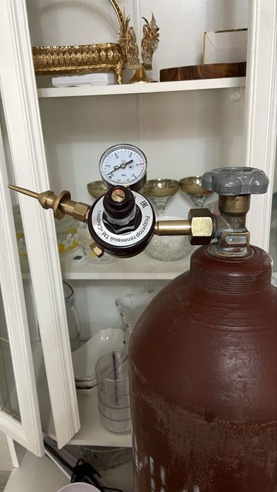 Гелий баллон с редуктором