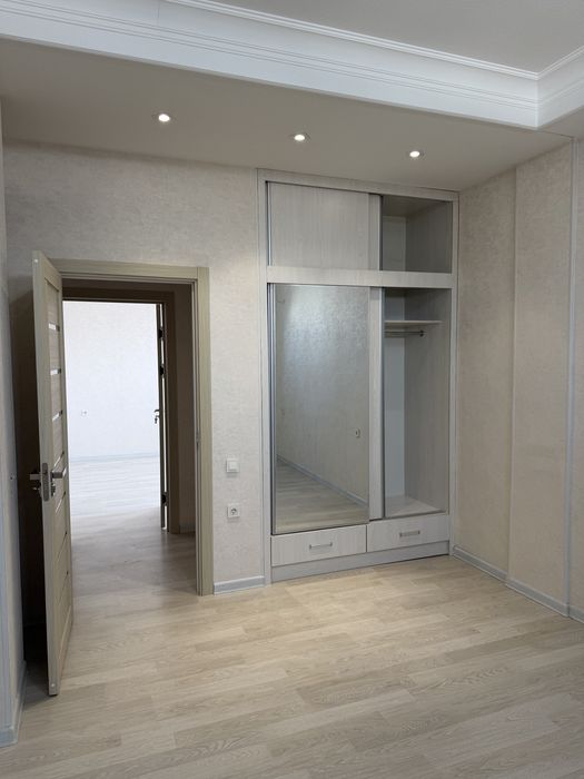 Аренда 3 х комнатный квартира новостройки